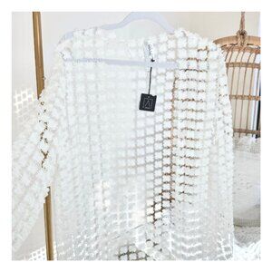 NWT Long Shimmer Flower Kimono White